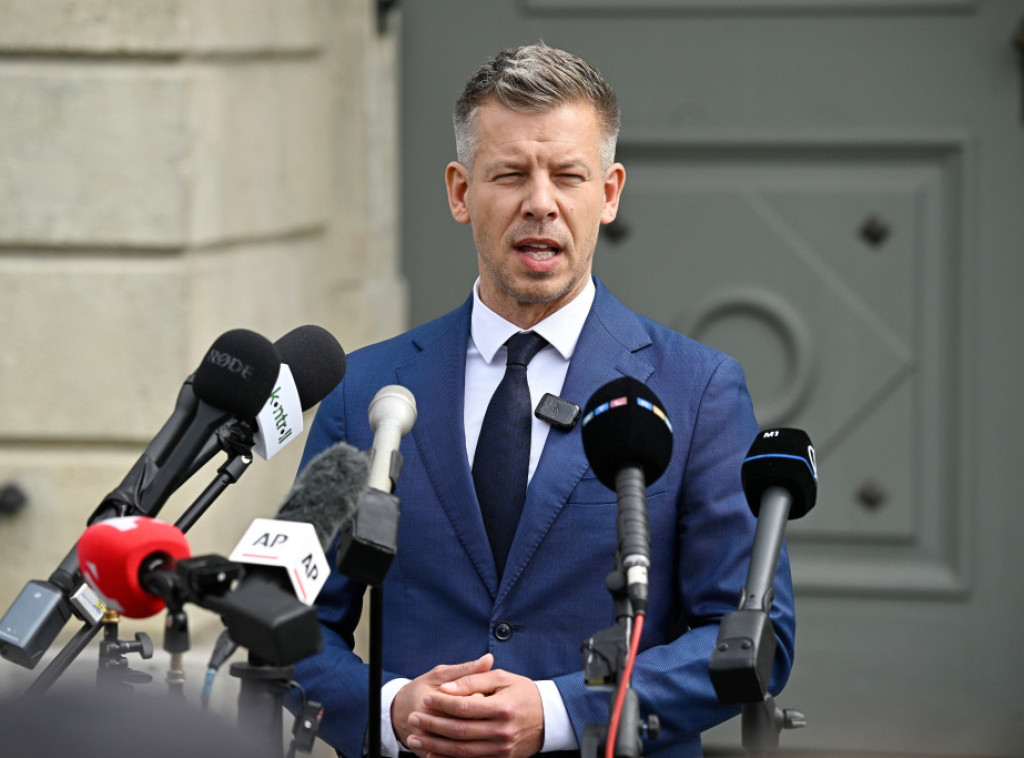 Peter Mađar: Ograničene cene goriva ostaju na snazi nakon što nova vlada preuzme dužnost