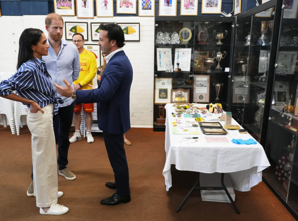 Princ Hari i Megan posetili preživele u napadu na plaži Bondaj u Australiji
