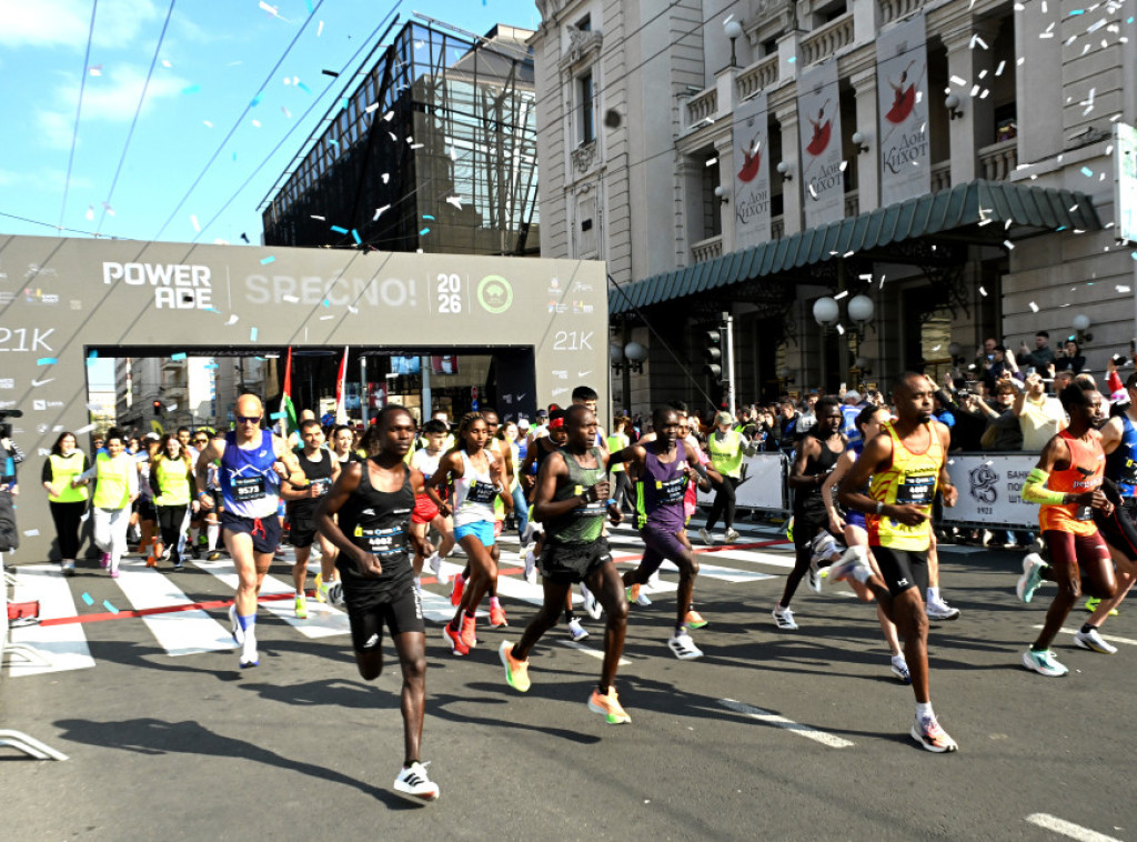 Polumaratonskom trkom počeo 39. Beogradski maraton, u štafetnoj trci učestvuje i Tanjug