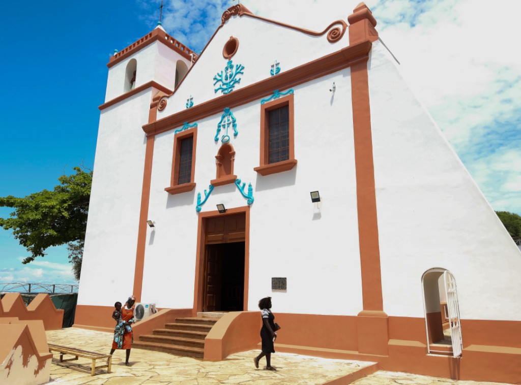 Papa Lav planira da poseti crkvu povezanu sa ropstvom u Angoli uz poruke o pomirenju