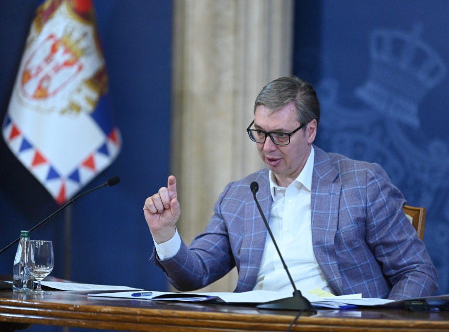 Vučić: U Tivat idem, jer me je zvala Ursula fon der Lajen