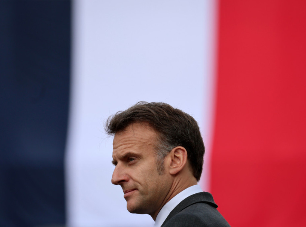 Makron: Francuski vojnik ubijen u Libanu, Hezbolah verovatno odgovoran