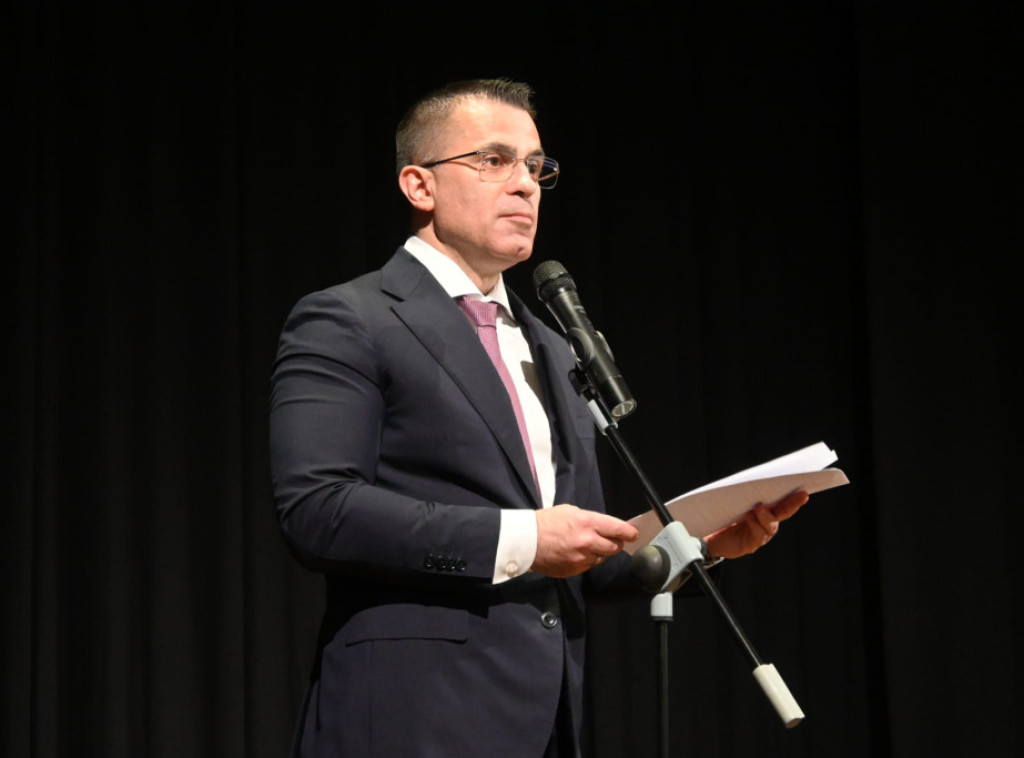 Milićević otvorio smotru srpskog folklora u Vićenci u Italiji