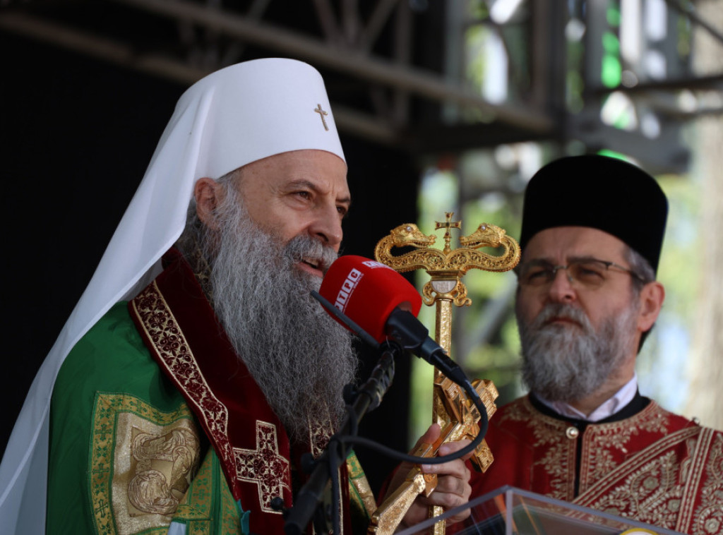 Održan parastos stradalima u Donjoj Gradini, službu predvodio patrijarh Porfirije