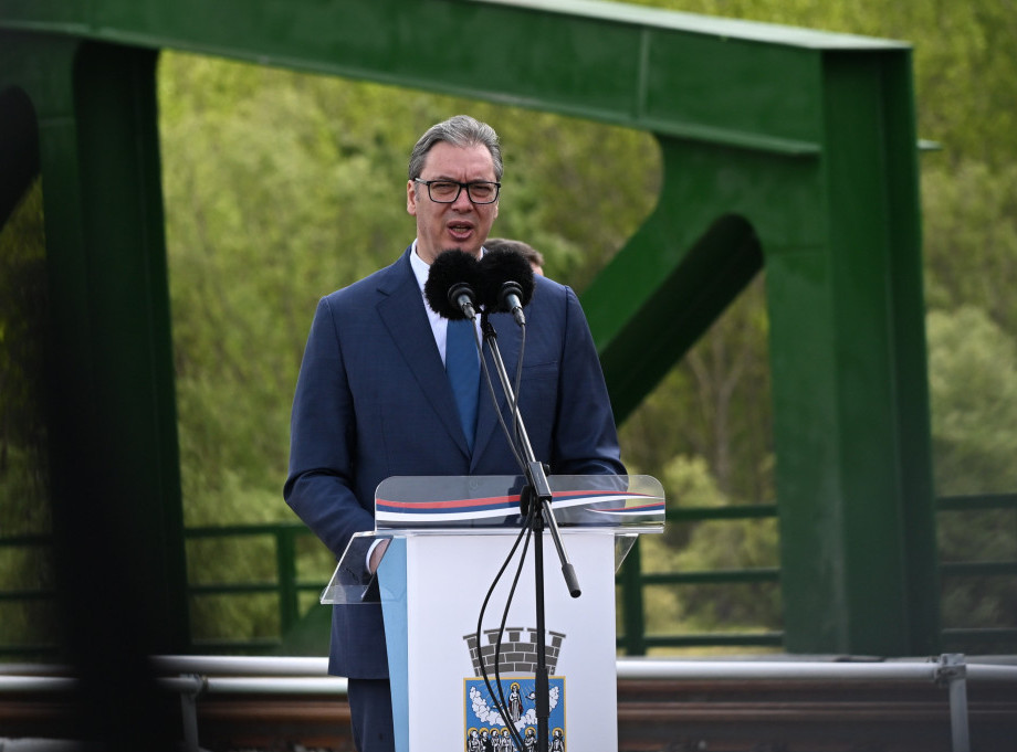 Vučić: Posle mnogo godina srpske firme su samostalno izgradile most, koštao je 12,5 miliona evra