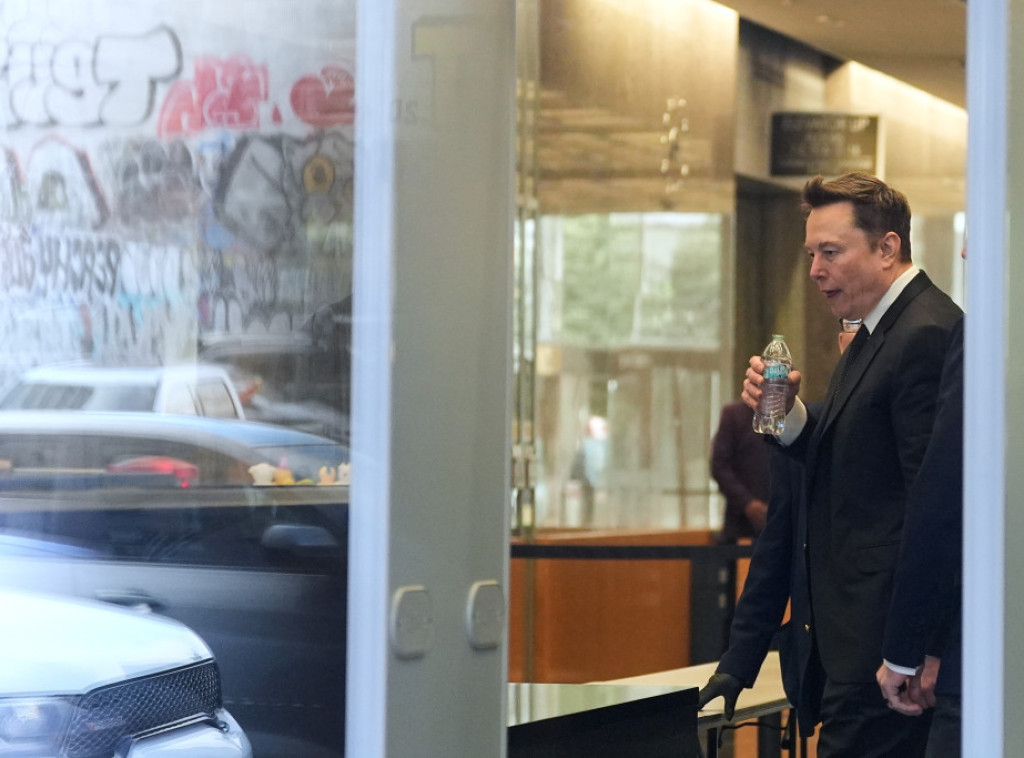 Mask o Sančezovoj legalizaciji migranata: To je velika izdaja