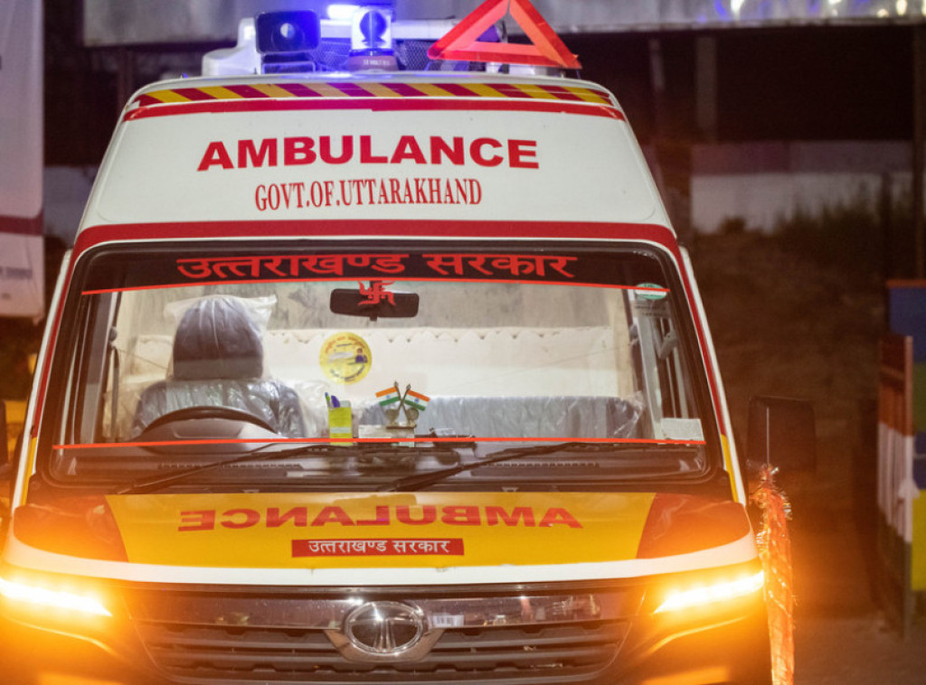 U autobuskoj nesreći u indijskom delu Kašmira poginula 21, povređeno 45 osoba