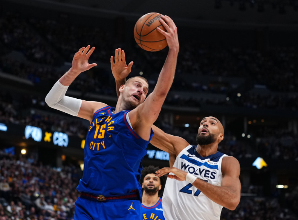 Košarkaši Minesote izjednačili na 1:1 protiv Denvera, Jokić zabeležio dabl-dabl