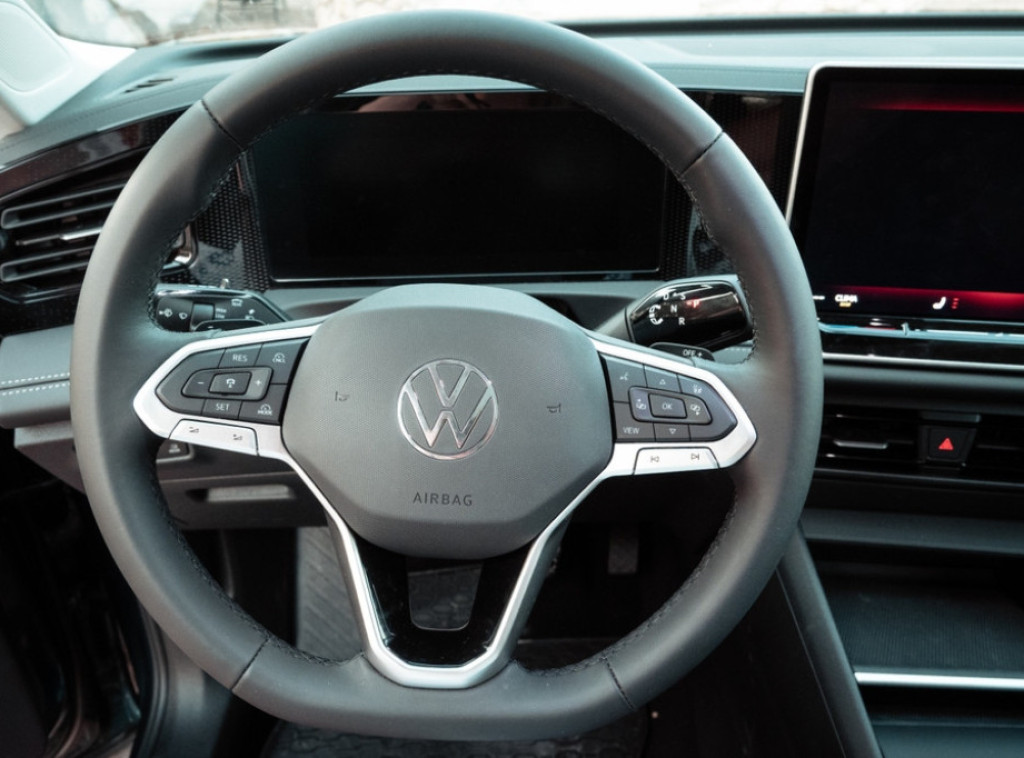 Folksvagen ugrađuje glasovnu veštačku inteligenciju u automobile za kinesko tržište