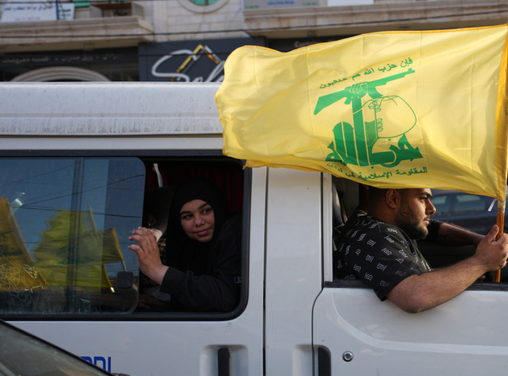 Hezbolah saopštio da je ispalio rakete i dronove ka severu Izraela