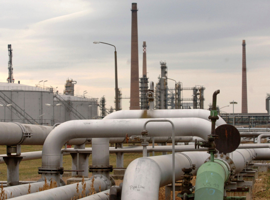 Zvaničnik: Ukrajina će u toku dana nastaviti isporuku nafte Mađarskoj i Slovačkoj