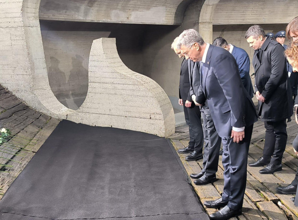 Hrvatska: Milanović i Plenković u Jasenovcu; Pupovac: Ne ćuti se samo u, već i o Jasenovcu