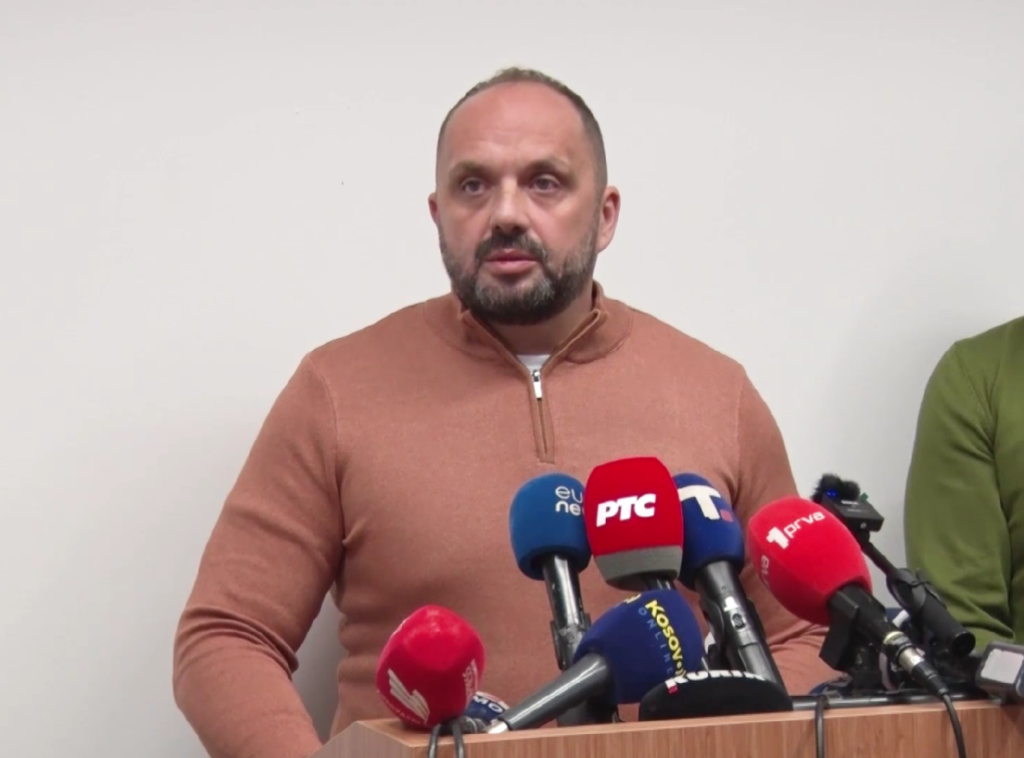 Radojević održao sastanak sa predstavnicima KFOR-a predvođenih komandantom Ulutašom