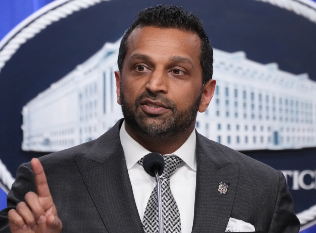 Demokrate traže da direktor FBI Kaš Patel popuni test o konzumiranju alkohola