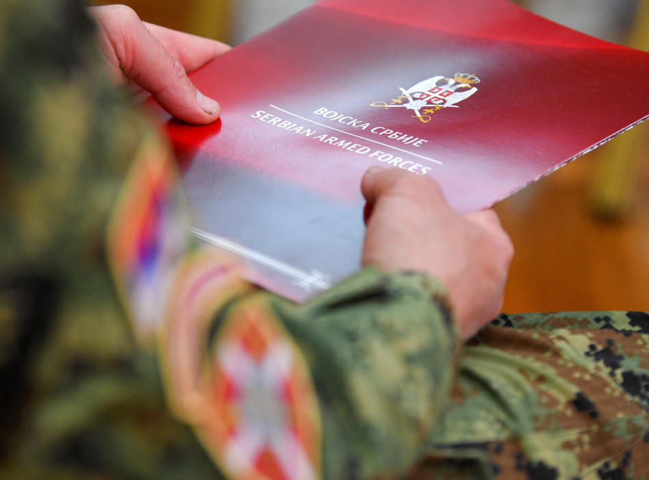 Vučić čestitao Dan Vojske Srbije: Vojska je snažan i pouzdan stub sigurnosti i mira