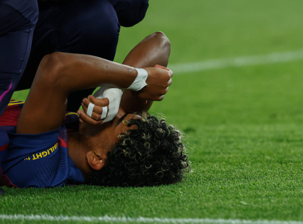 Fudbaler Barselone Lamin Jamal zbog povrede neće igrati do kraja sezone