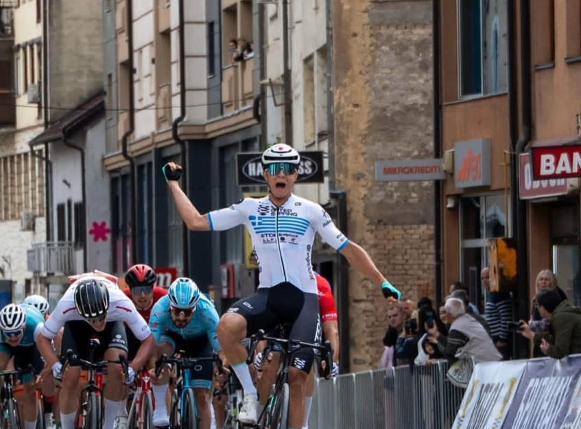 Grčki biciklista Arvanitu slavio u Zvorniku, Rajović ostao lider trke "Beograd - Banjaluka"