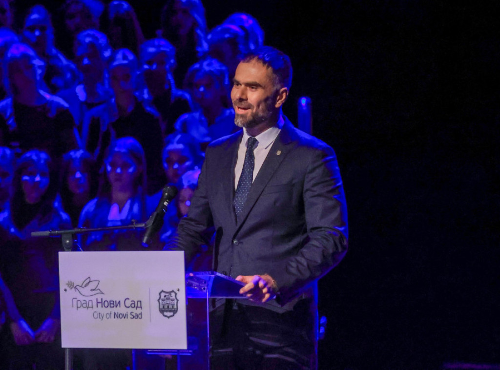 Žarko Mićin na proslavi 70 godina Osnovne škole "Nikola Tesla": Znanje je svetlost, bićemo podrška školi