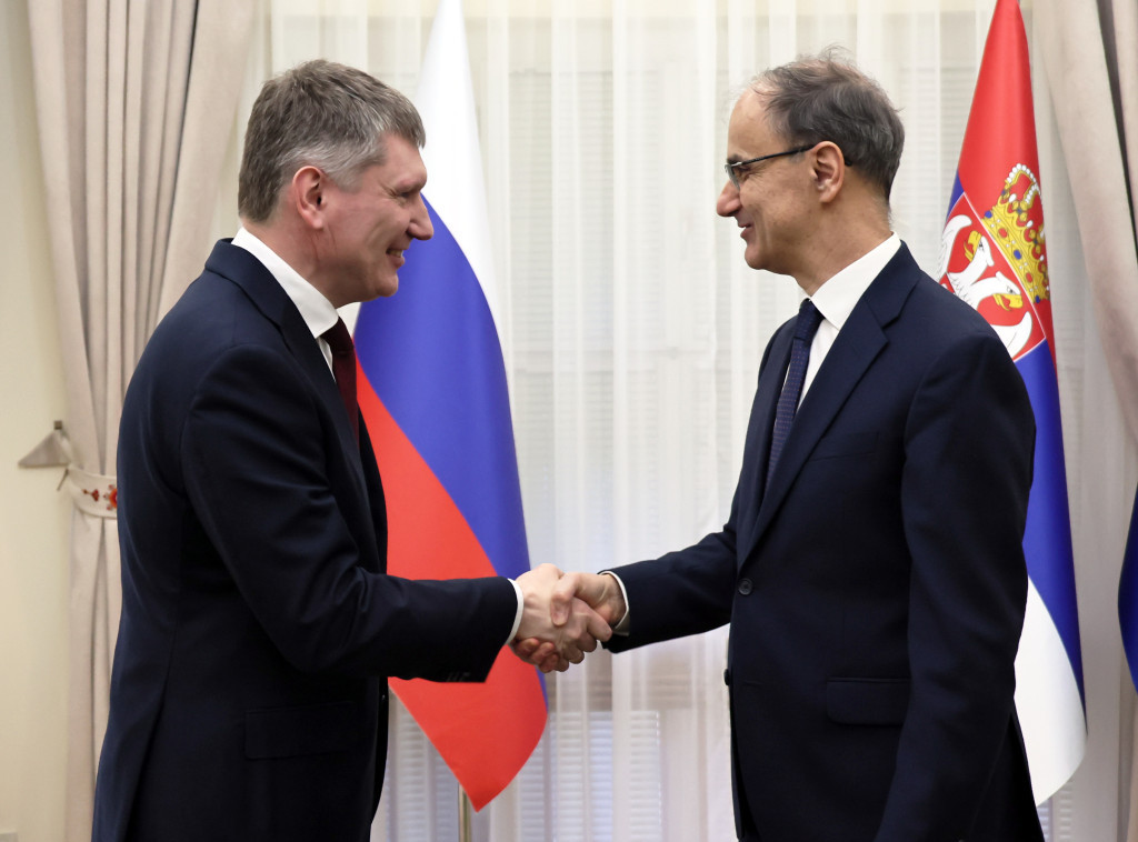 Macut receives Reshetnikov