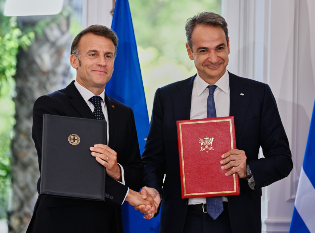 Makron i Micotakis u Atini potpisali 9 sporazuma o saradnji dve zemlje