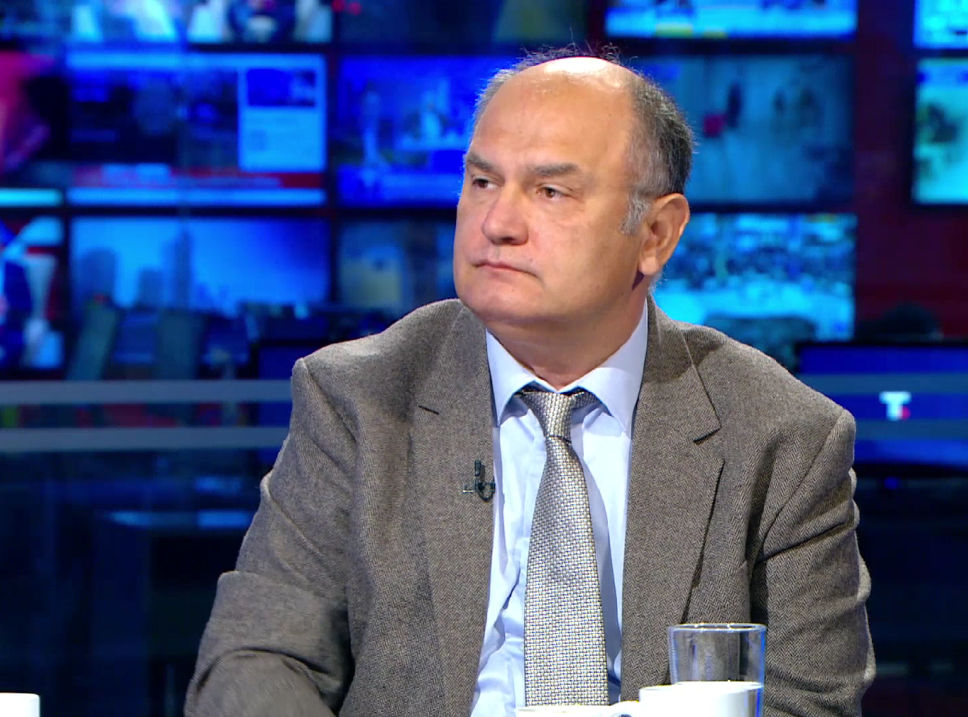 Mihajlo Rabrenović: Ana Brnabić mudro postupila što je tražila mišljenje Venecijanske komisije