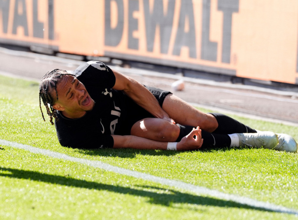 Fudbaler Totenhema Ćavi Simons pokidao prednje ukrštene ligamente kolena