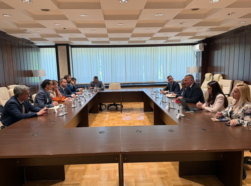 Ministar Vujić sa delegacijom MMF-a razgovarao o unapređenju procesa digitalizacije pravosuđa u Srbiji