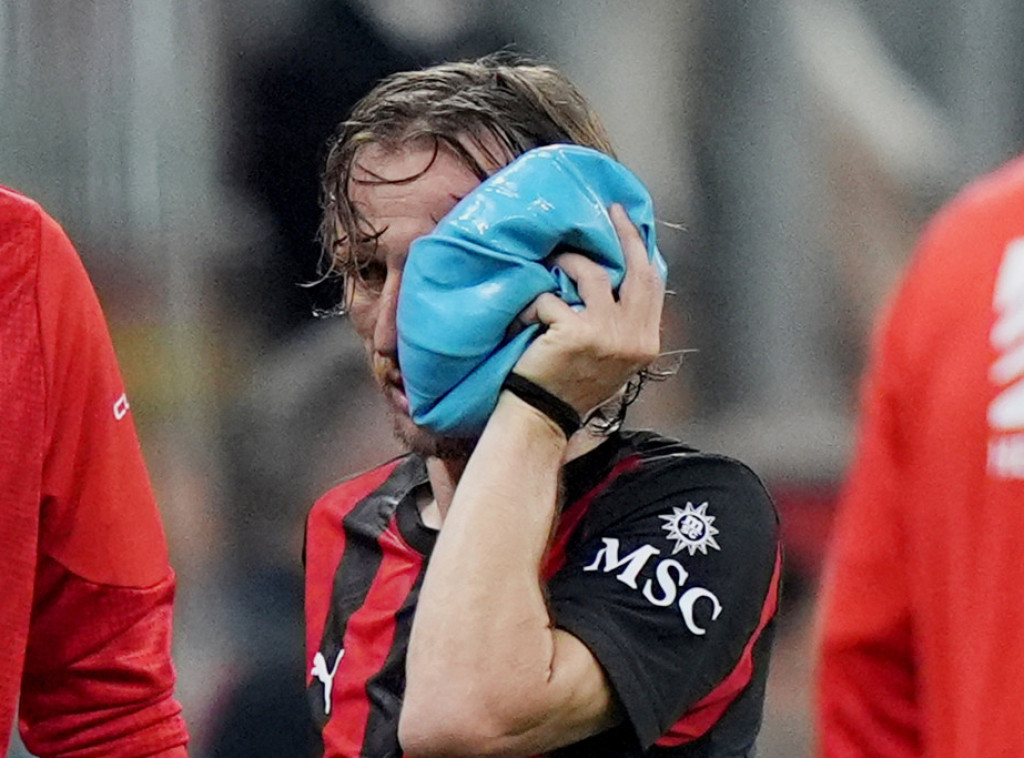 Fudbaler Milana Luka Modrić uspešno operisan