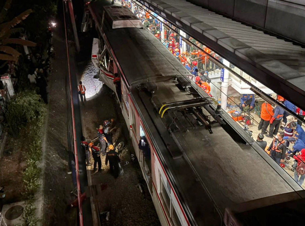 Sudar vozova kod Džakarte, bez žrtava, otežan železnički saobraćaj