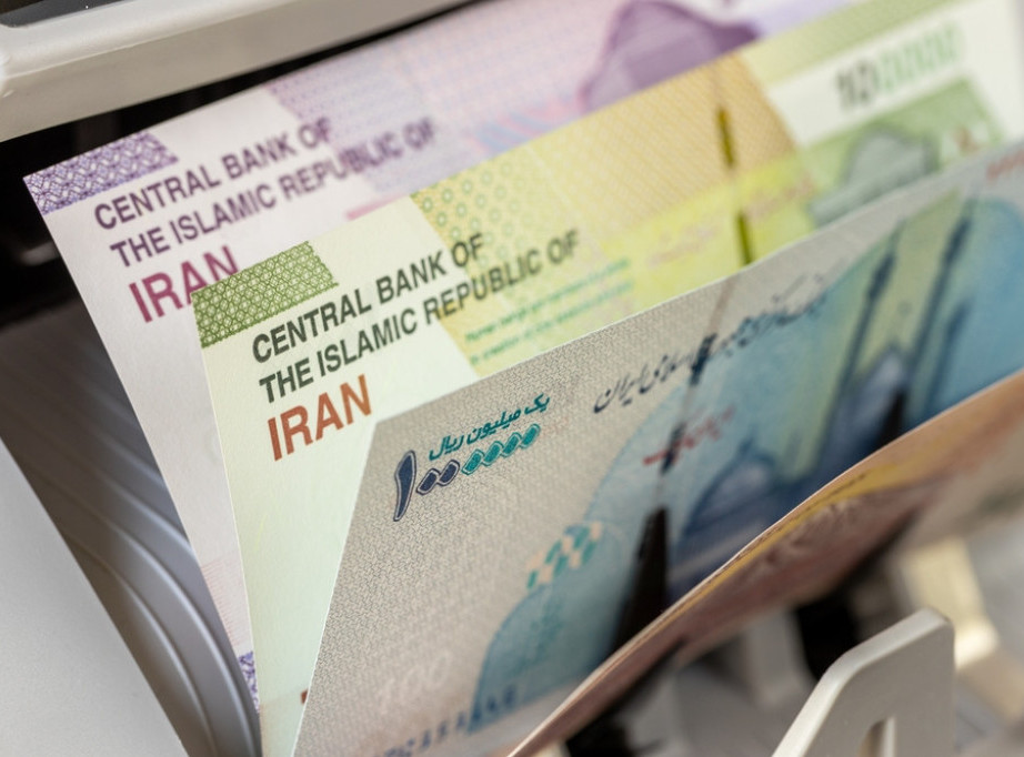Iranska valuta pala na novi istorijski minimum od 1,8 miliona rijala za dolar