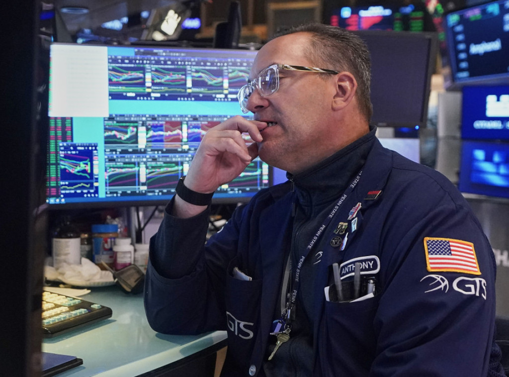 Američke akcije pale zbog skoka cena nafte nakon nastavka blokade iranskih luka