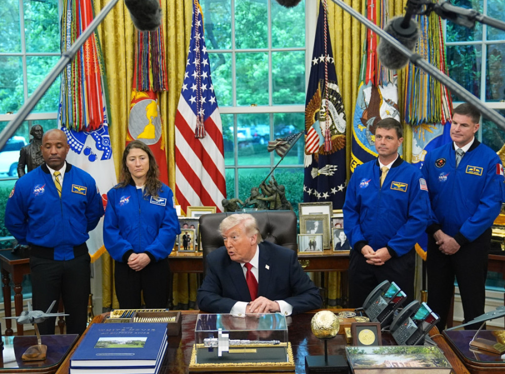 Tramp se sastao sa astronautima iz misije Artemis II, najavio otvaranje dosijea o NLO