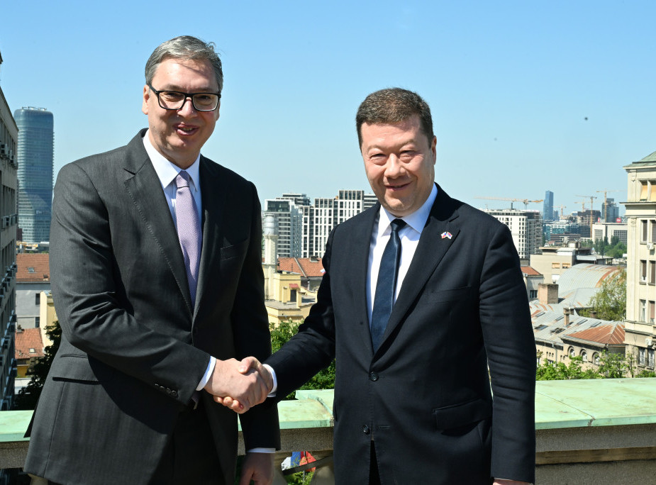 Vucic receives Okamura