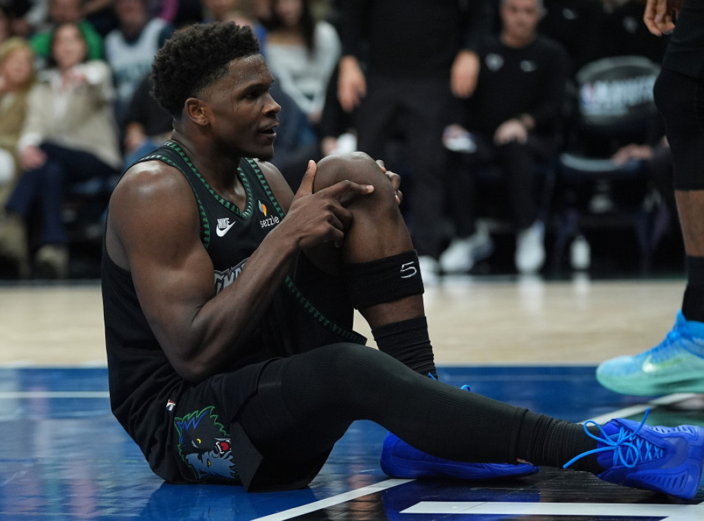 Košarkaš Minesote Entoni Edvards zbog povrede propušta šesti meč protiv Denvera