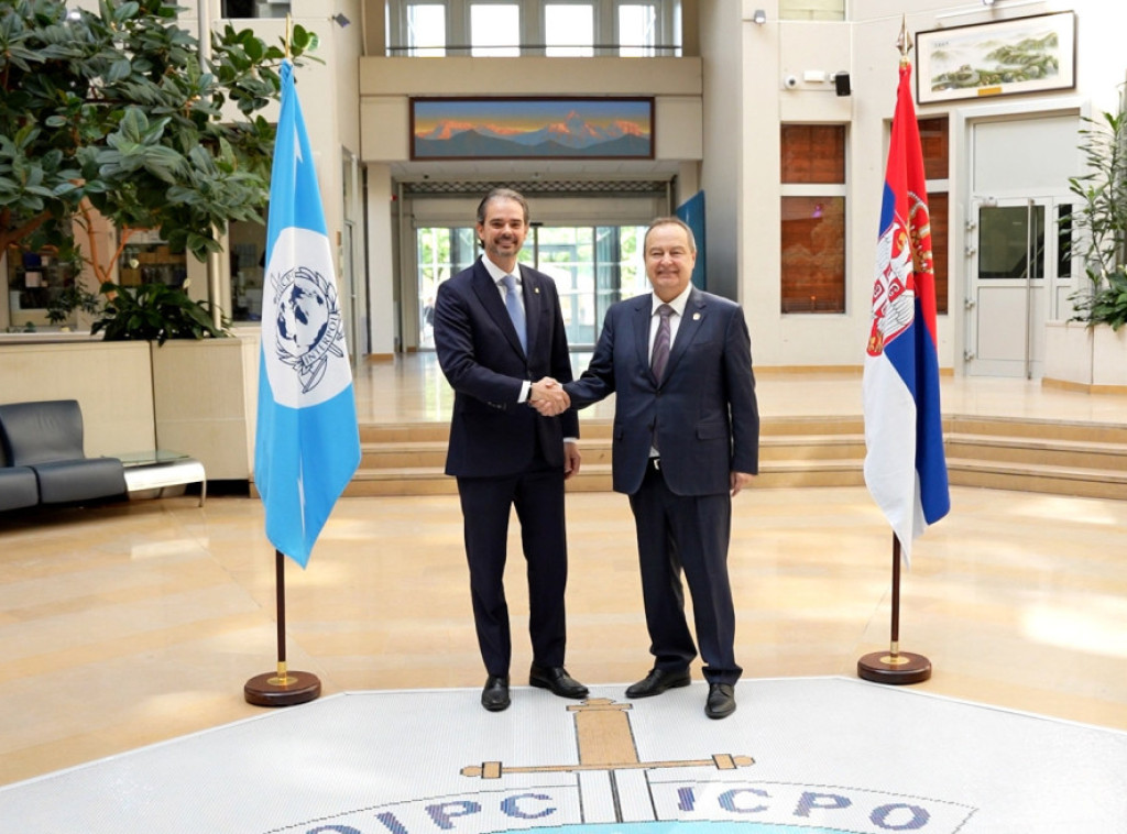 Dačić sa generalnim sekretarom Interpola: Saradnju podići na viši nivo