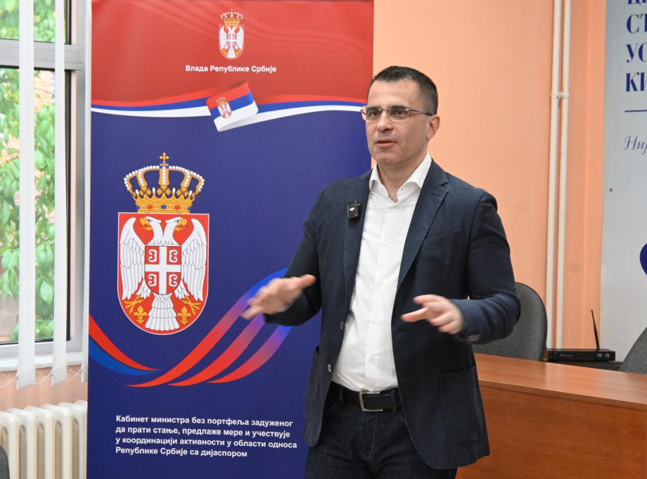 Milićević u Smederevskoj Palanci posetio porodicu koja se iz Amerike vratila u Srbiju