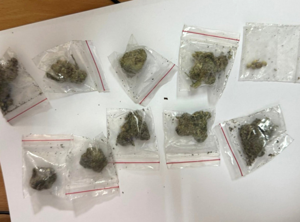 Uhapšena dvojica muškaraca zbog trgovine narkoticima