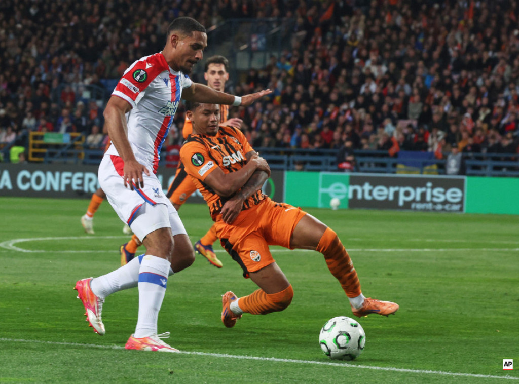 Fudbaleri Kristal Palasa pobedili Šahtjor, "minimalac" Rajo Valjekana protiv Strazbura