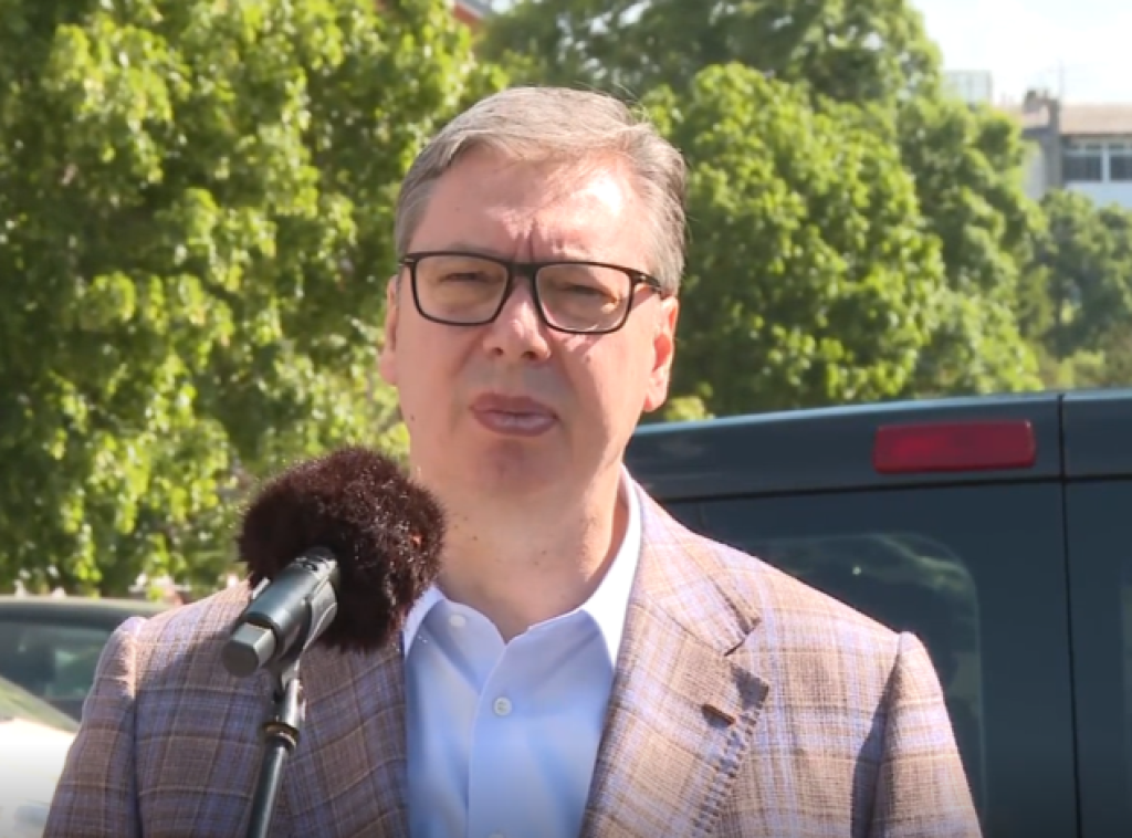 U Pančevu otvaranje centra za dualno obrazovanje, Vučića dočeo veliki broj građana