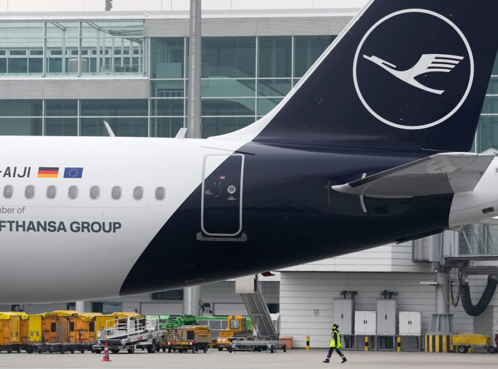 Lufthanza pronašla izgubljenu statuu Oskara ruskog reditelja