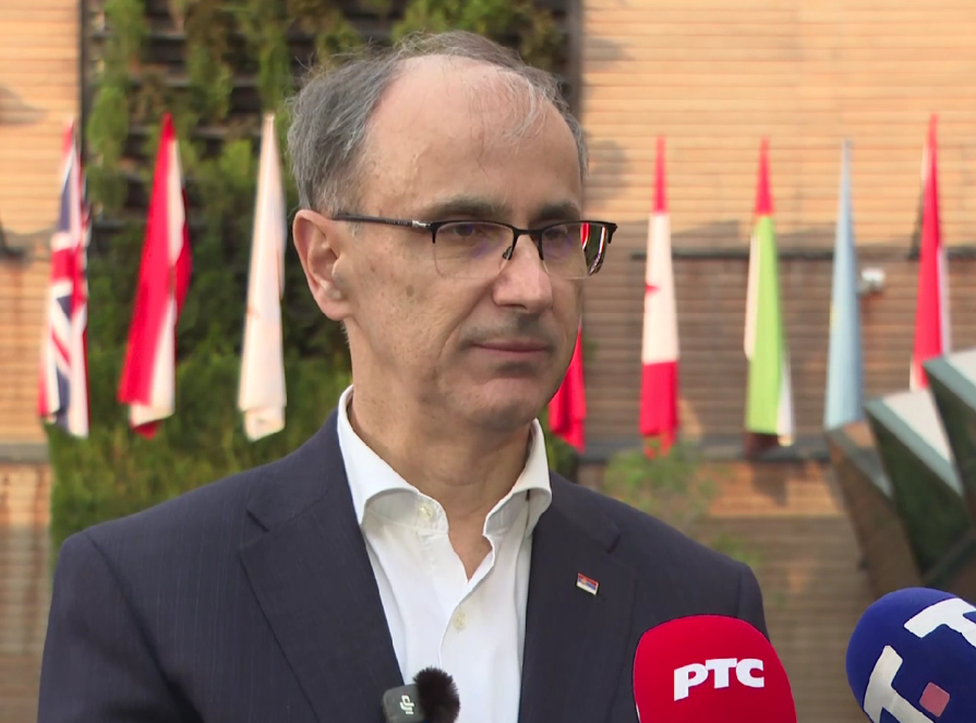 Premijer Macut: Dijalog ključan u međusobnom razumevanju među zemljama, ali i unutar njih
