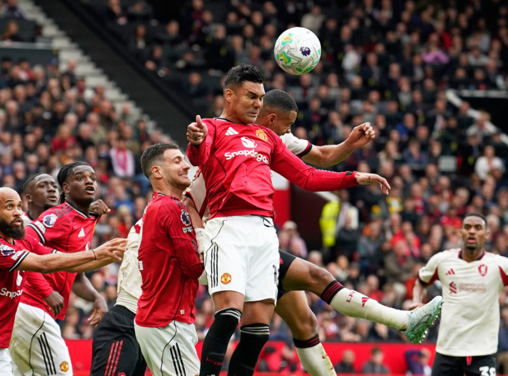 Fudbaleri Mančester Junajteda savladali Liverpul u derbiju Premijer lige