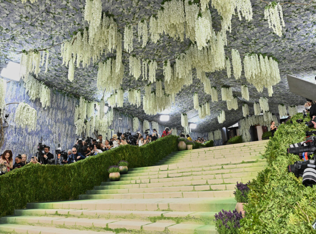 Met Gala 2026: Zvezde večeras na crvenom tepihu u znaku teme "Moda je umetnost"