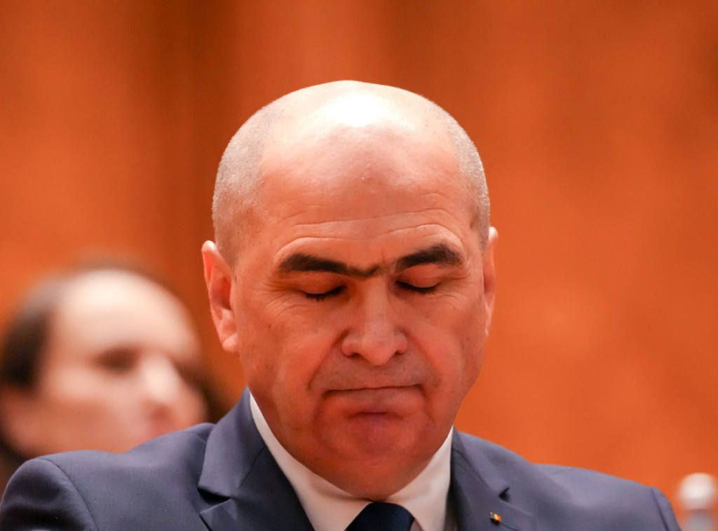 Rumunski parlament raspravlja o predlogu za izglasavanje nepoverenja Vladi Ilije Boložana