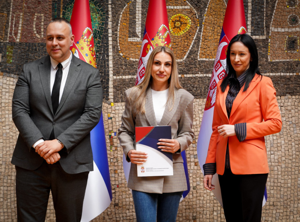 Jelena Žarić Kovačević: Rešenja o subvencijama za kupovinu prve nekretnine za još 60 majki