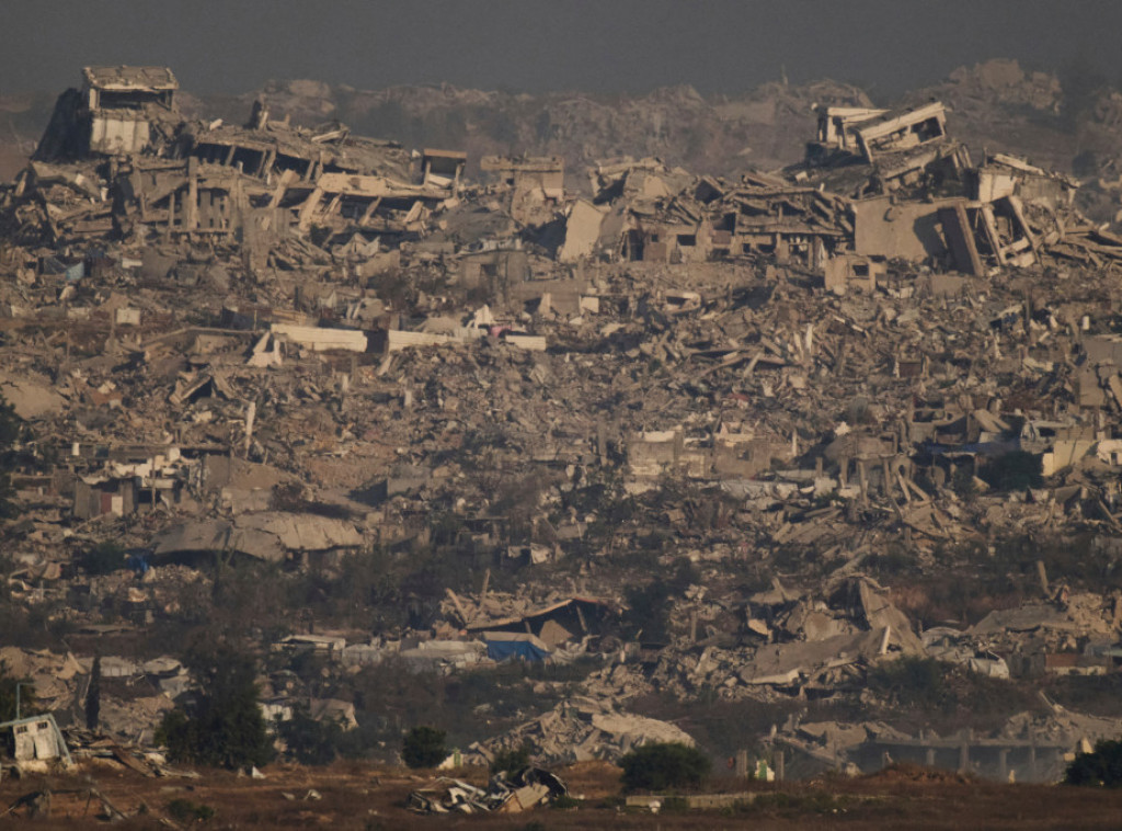 U izraelskim napadima u Gazi poginulo troje Palestinca, među njima i jedno dete