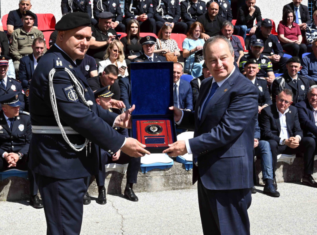 Dačić na obeležavanju Đurđevdana, krsne slave Policijske brigade i pomenu stradalima
