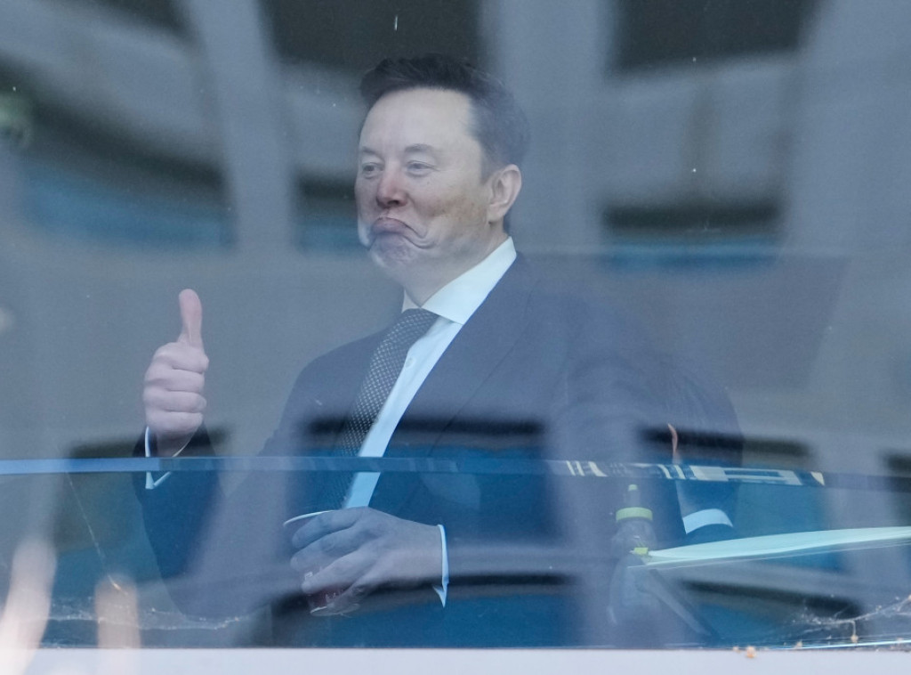 Mask najavio izgradnju fabrike čipova u SAD-u uz početnu investiciju od 55 milijardi dolara