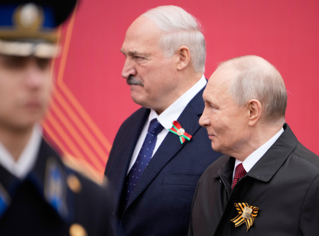 Putin: Dan pobede sveti praznik, Rusija čuva sećanje na heroje