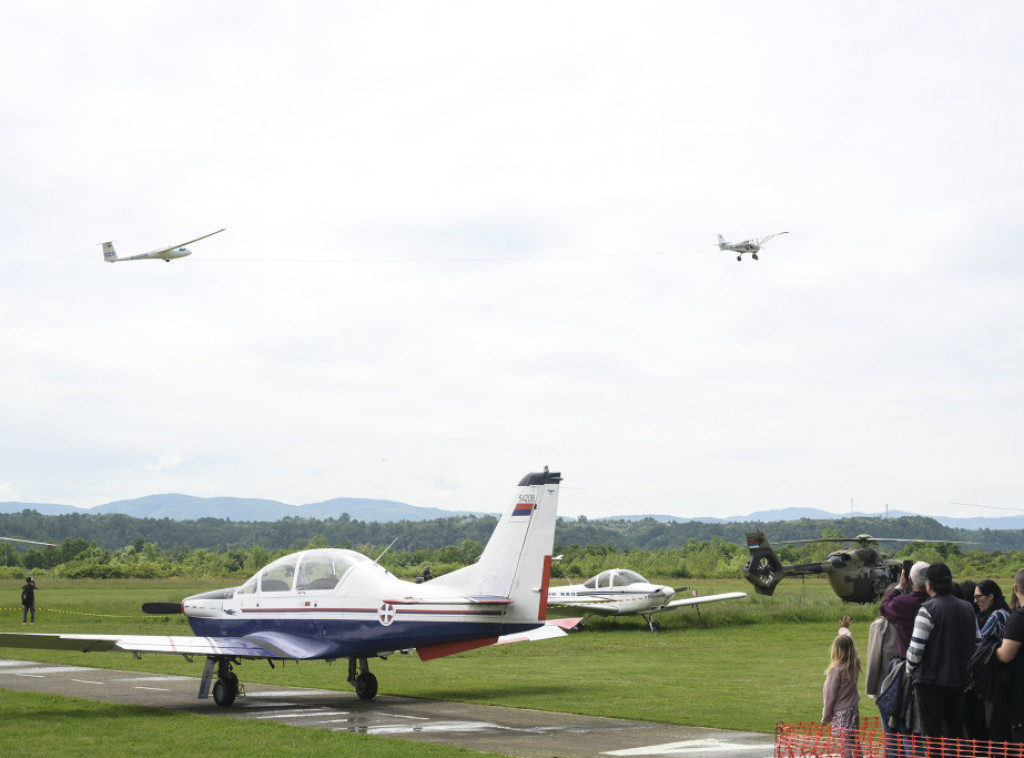 Memorijalni avio-skup u čast heroja pilota Milenka Pavlovića održan kod Valjeva